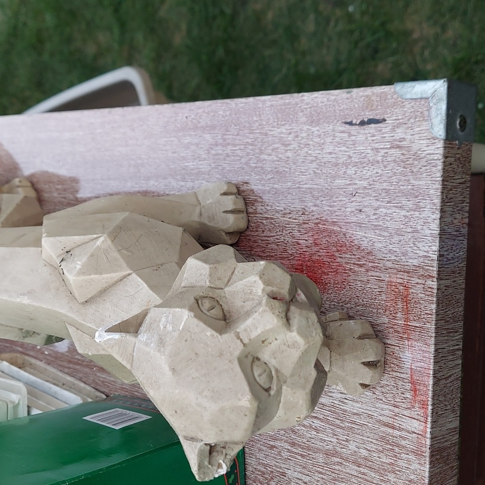 Vintags Jaguar sculpture